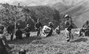 Manuel Marulanda (Parado a la Derecha)en la "Republica de Marquetalia" Tolima, Colombia